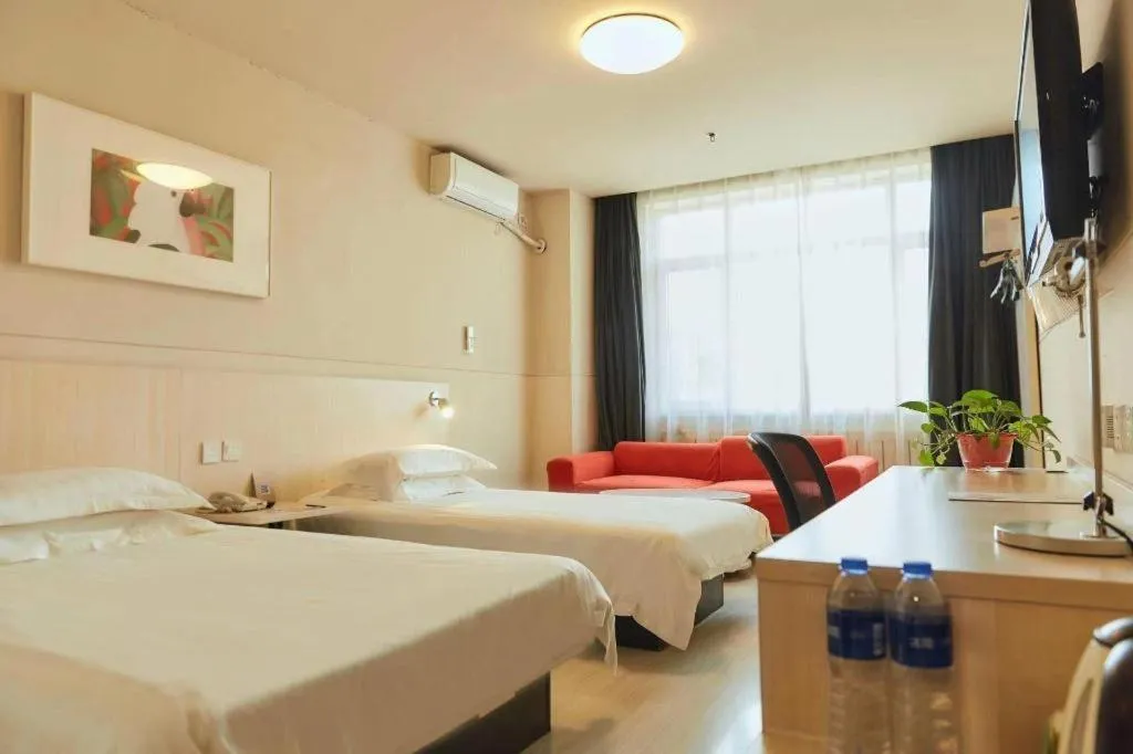 Bed in Jinjiang Inn Baotou Saihan Tara Park Youyi Street