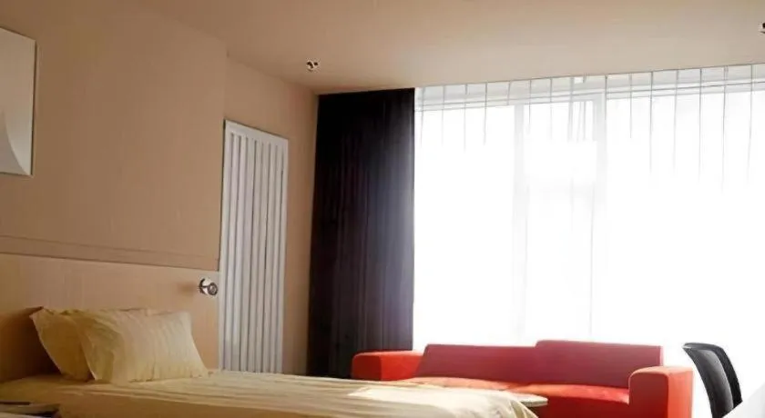 Bed in Jinjiang Inn Baotou Saihan Tara Park Youyi Street