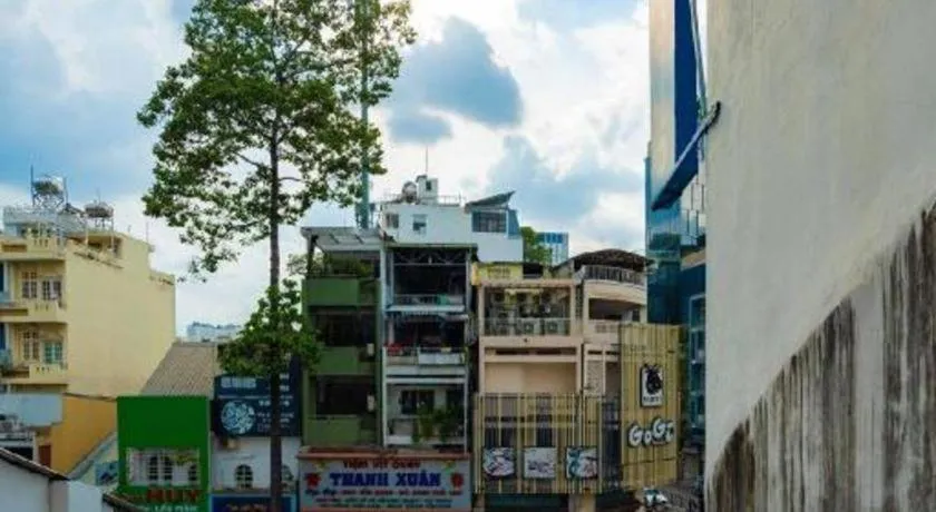 Tuan Viet Hotel Dinh Tien Hoang