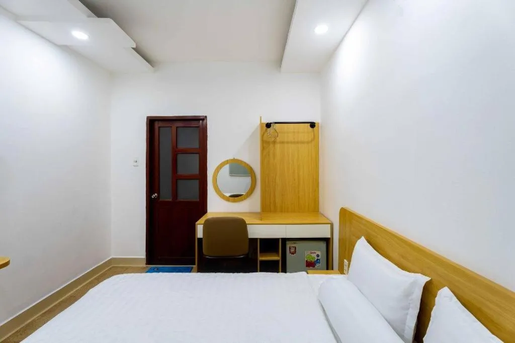 Bed in Tuan Viet Hotel Dinh Tien Hoang