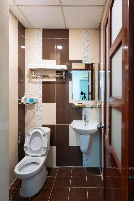 Tuan Viet Hotel Dinh Tien Hoang