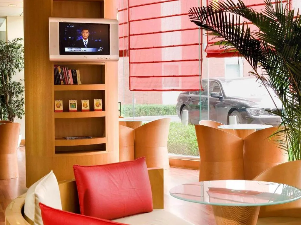 Ibis Chengdu Yongfeng Hotel