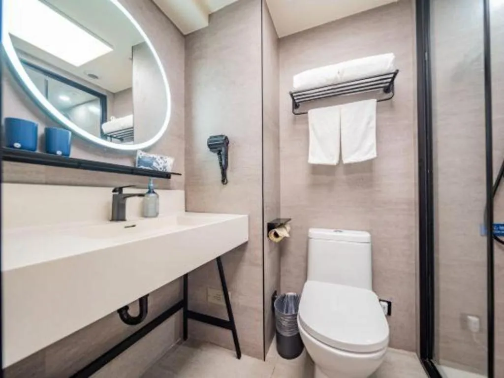 Ibis Chengdu Yongfeng Hotel