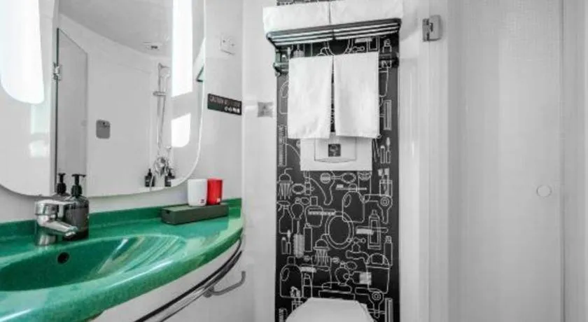 Ibis Chengdu Kehua Hotel