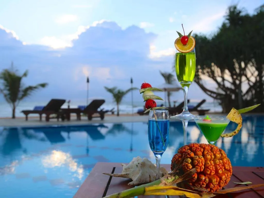 Whispering Palms Hotel