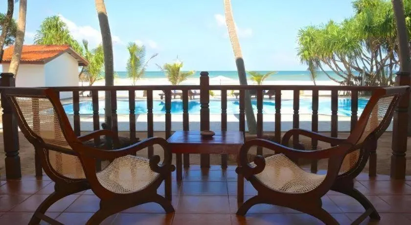 Whispering Palms Hotel