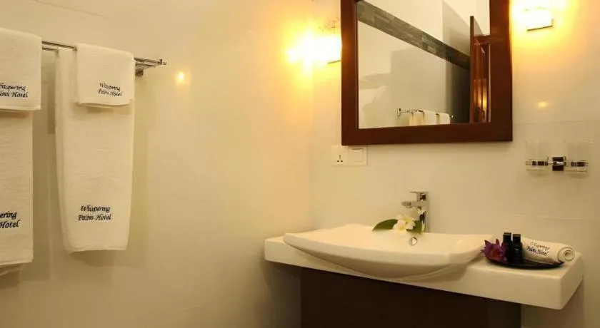 Whispering Palms Hotel