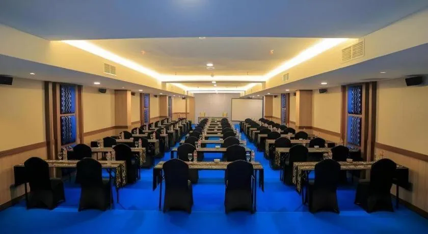 Grand Qin Hotel Syariah