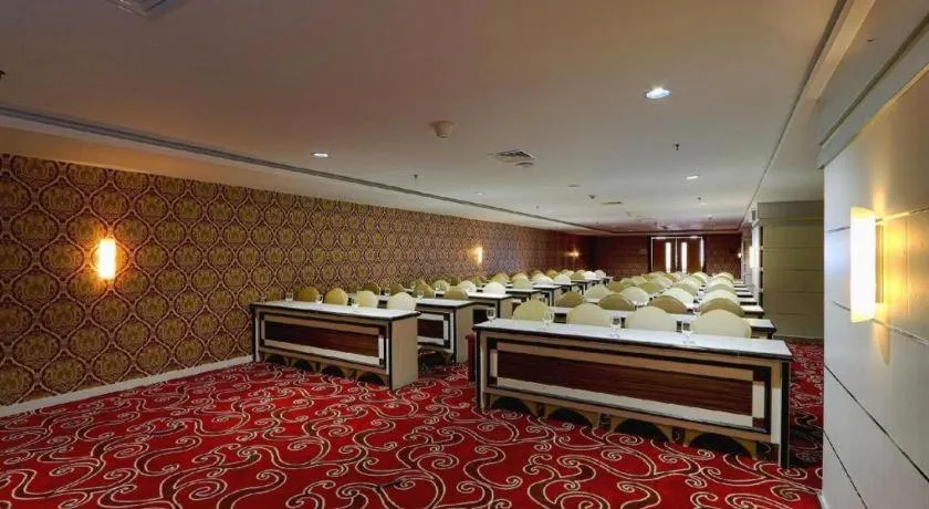 Grand Qin Hotel Syariah