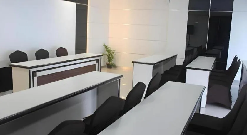 Grand Qin Hotel Syariah