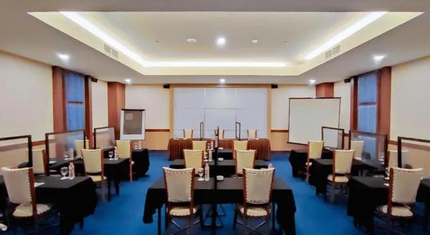 Grand Qin Hotel Syariah