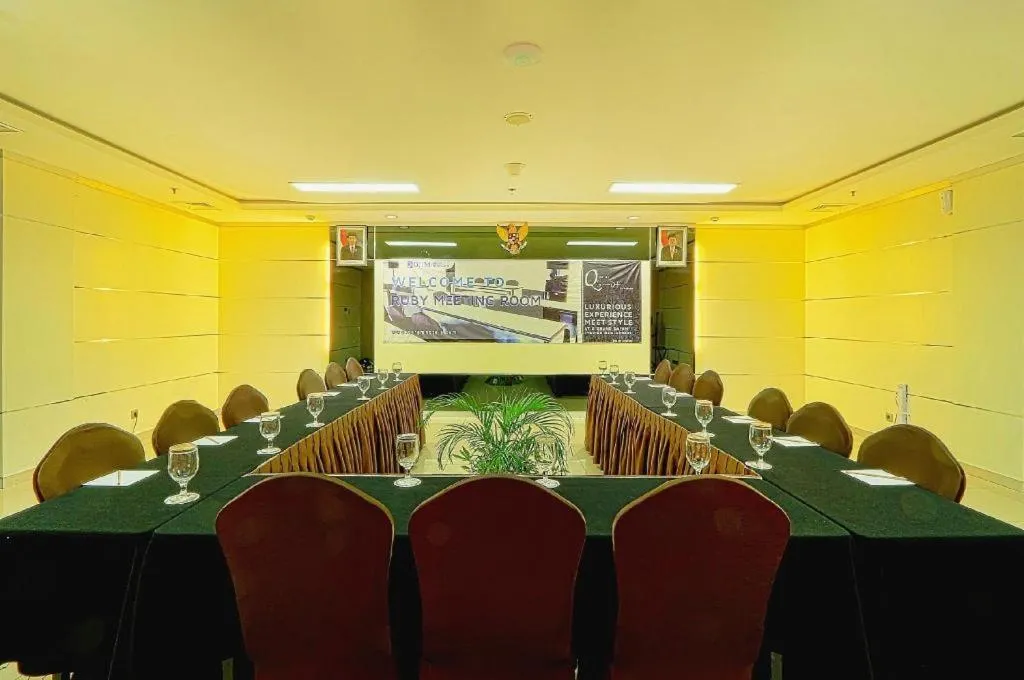 Grand Qin Hotel Syariah