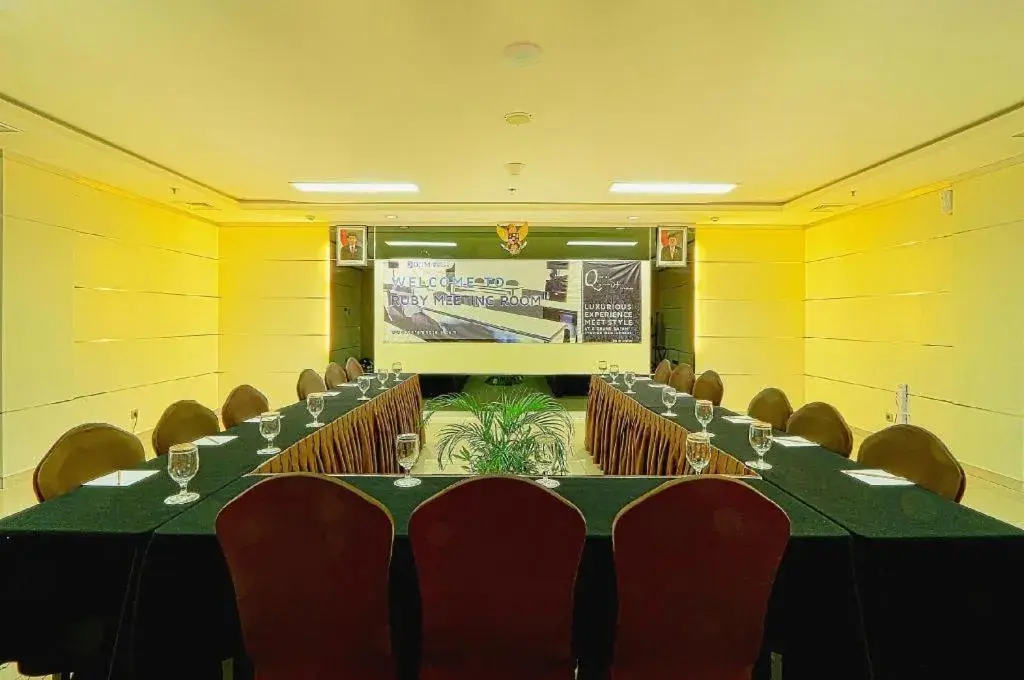 Grand Qin Hotel Syariah Grand Qin Hotel Syariah