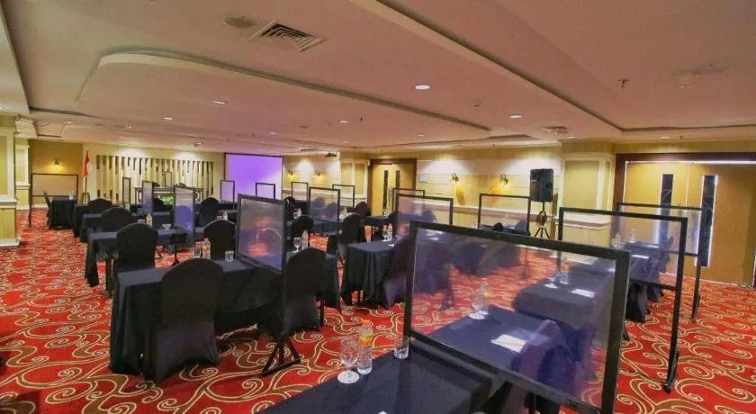 Grand Qin Hotel Syariah