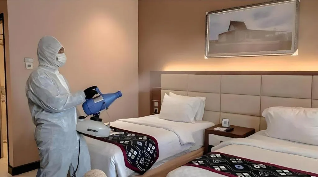 Bed in Grand Qin Hotel Syariah