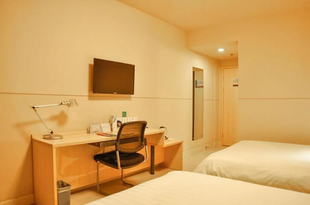 Bed in Jinjiang Inn Pingyao Branch