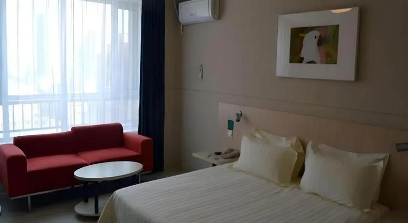 Bed in Jinjiang Inn Pingyao Branch