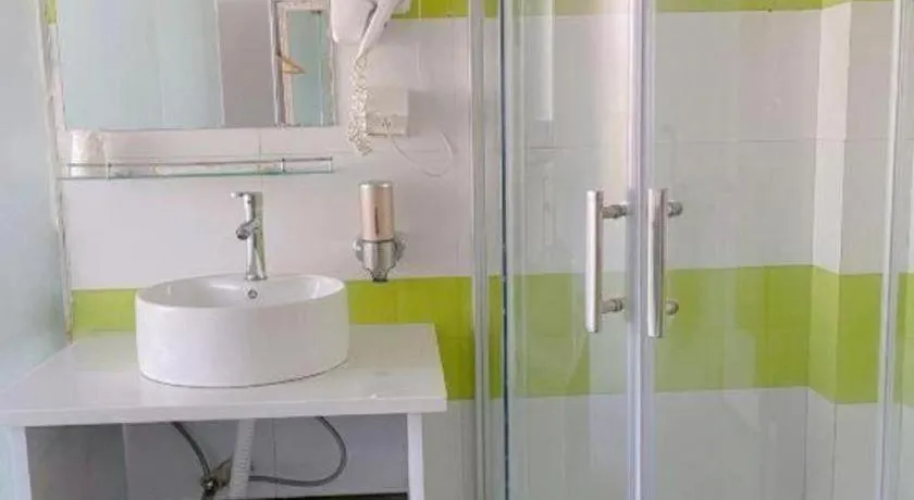 7 Days Inn Luzhou Commercial Pedestrian Street Center