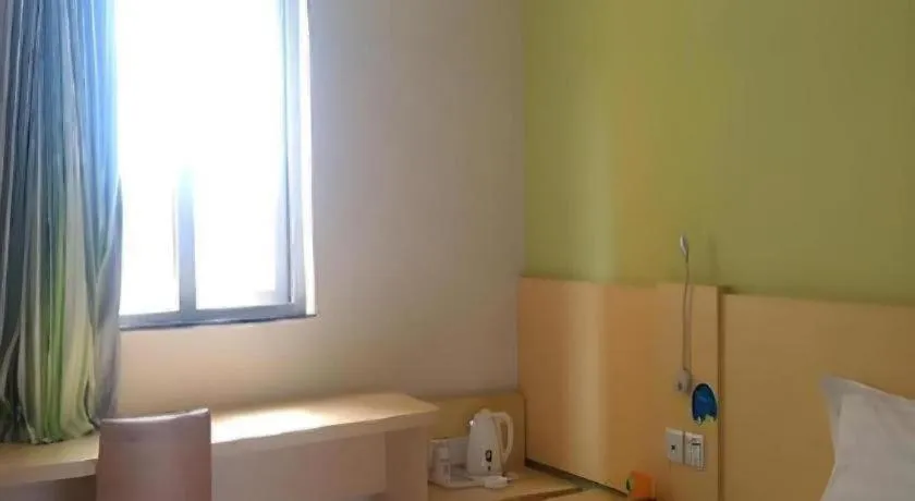 Bed in 7 Days Inn Luzhou Commercial Pedestrian Street Center