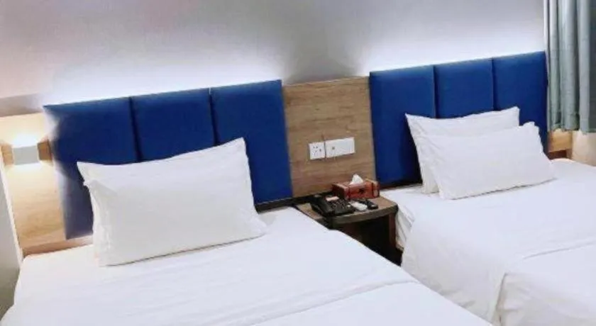 Bed in 7 Days Inn Luzhou Commercial Pedestrian Street Center