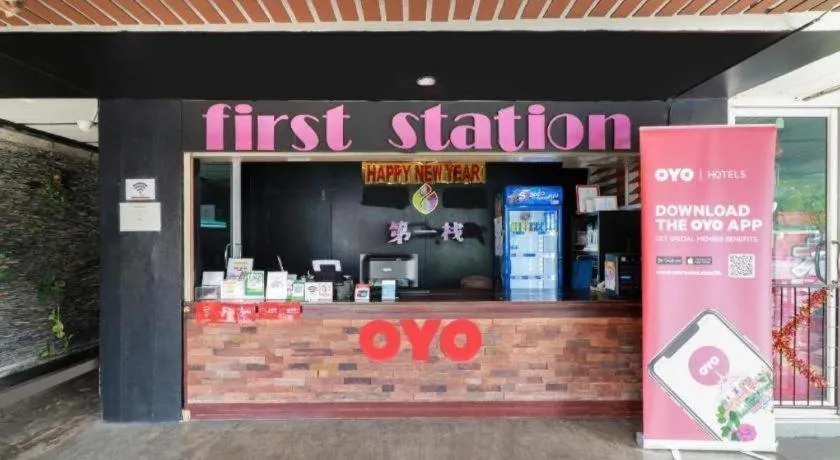 OYO 768 First Station Hotel