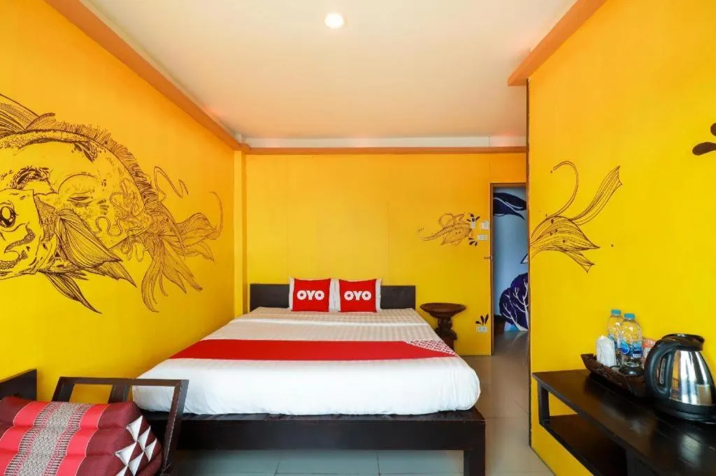 Bed in OYO 768 First Station Hotel