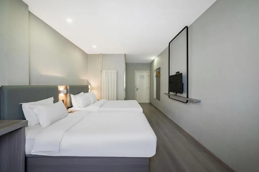 Bed in 7 Days Inn Tianjin Railway Station