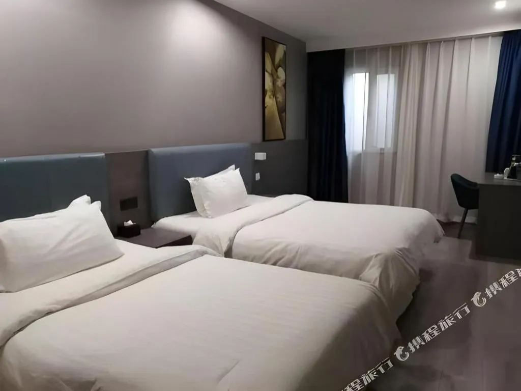 Bed in 7 Days Inn Tianjin Railway Station