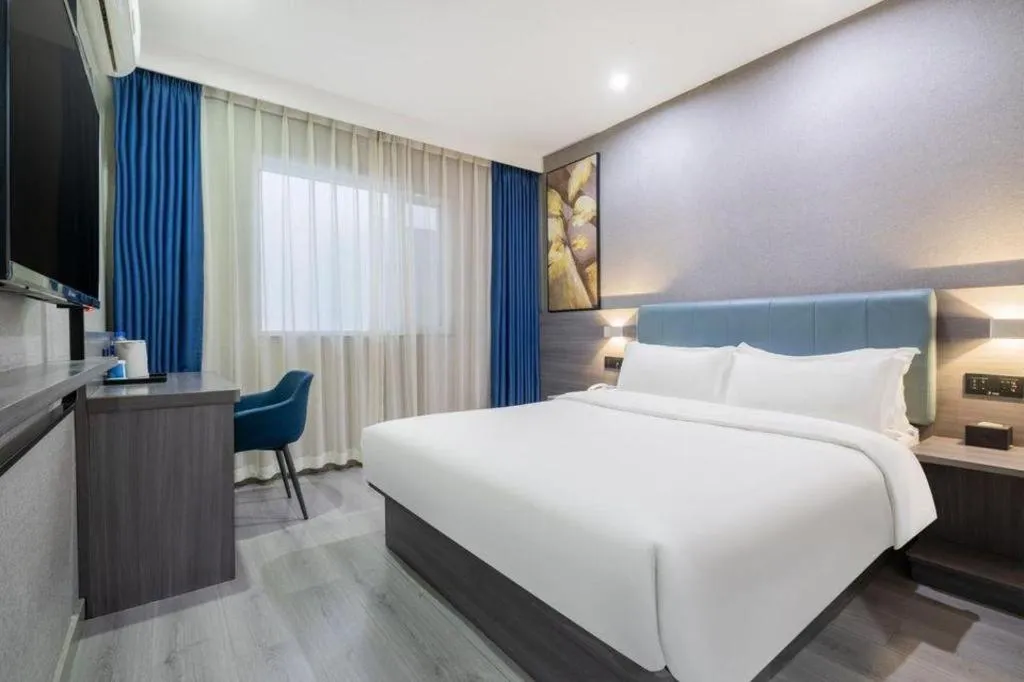 Bed in 7 Days Inn Tianjin Railway Station