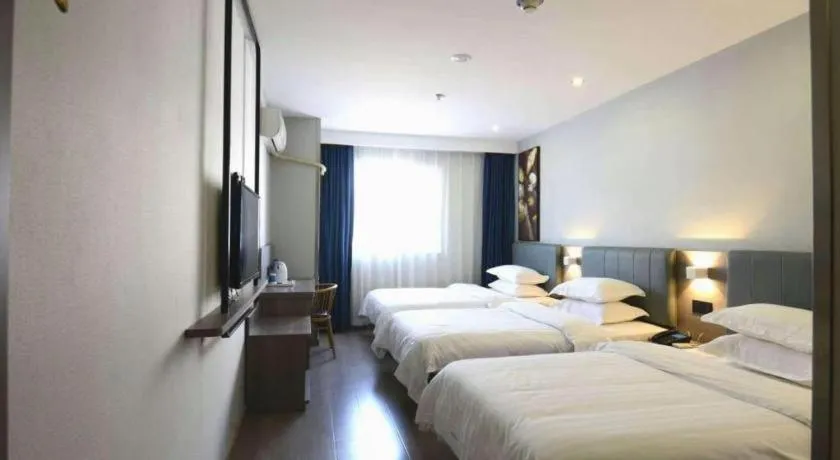 Bed in 7 Days Inn Tianjin Railway Station