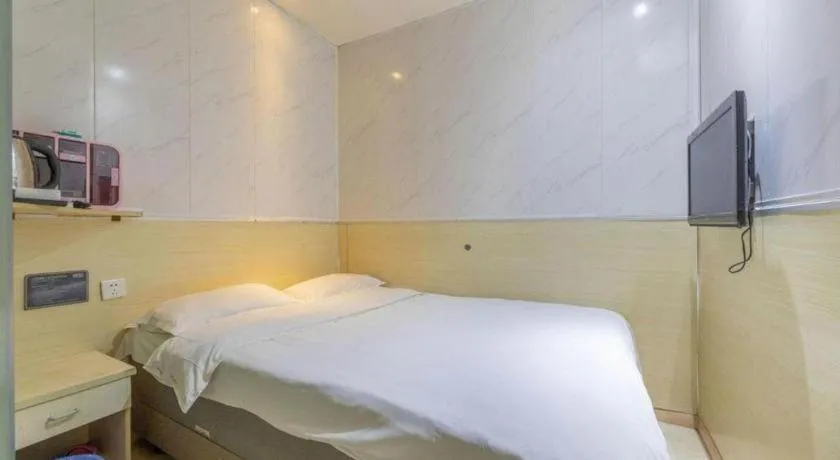 Bed in 7 Days Inn Tianjin Railway Station