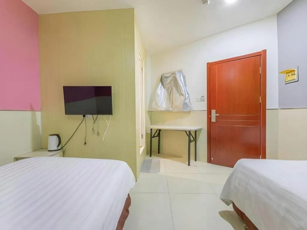 Bed in 7 Days Inn Tianjin Railway Station