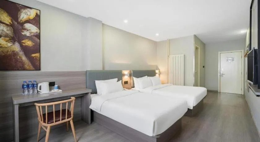 Bed in 7 Days Inn Tianjin Railway Station