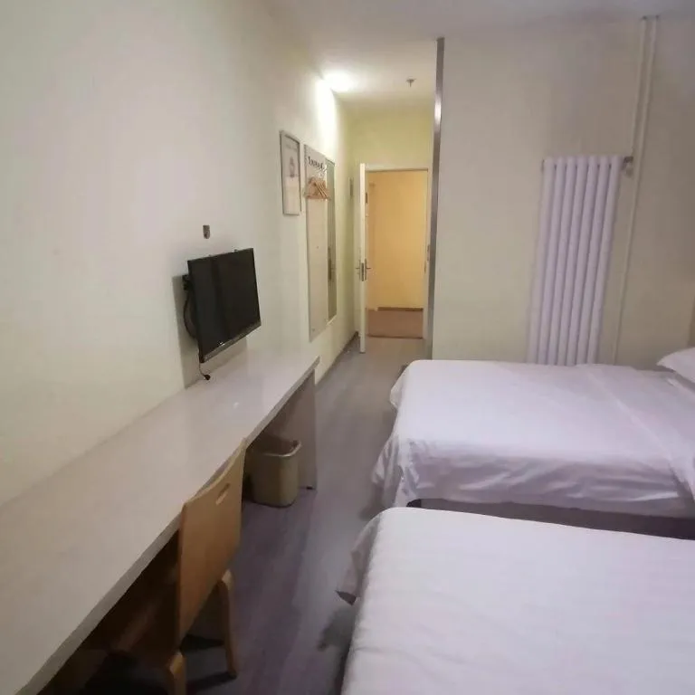 Bed in 7 Days Inn Tianjin Railway Station