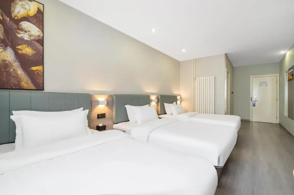 Bed in 7 Days Inn Tianjin Railway Station