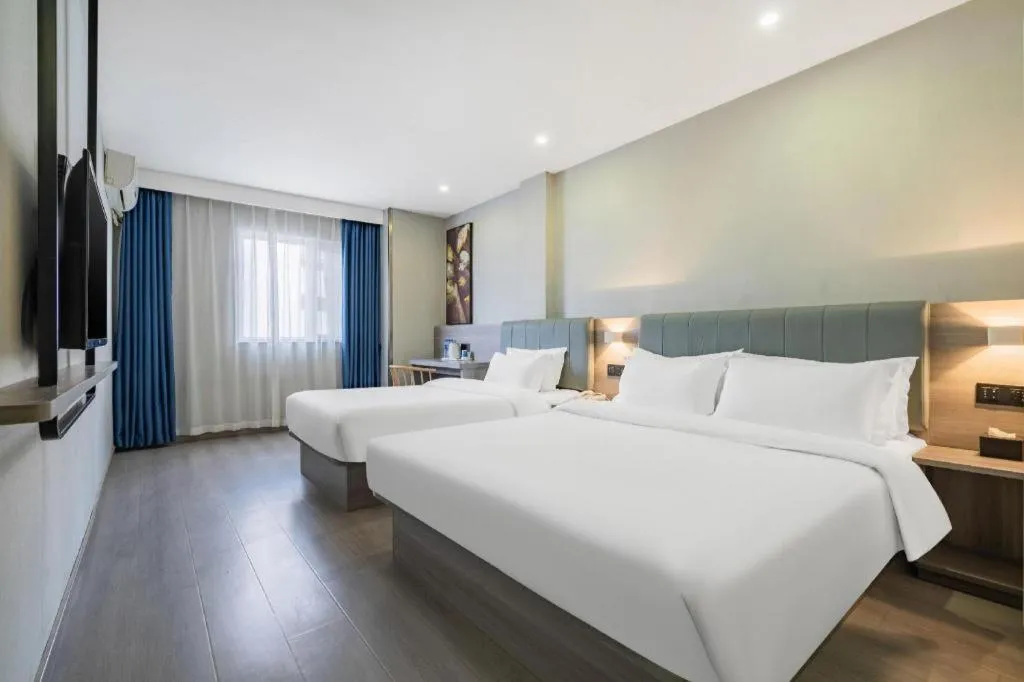 Bed in 7 Days Inn Tianjin Railway Station