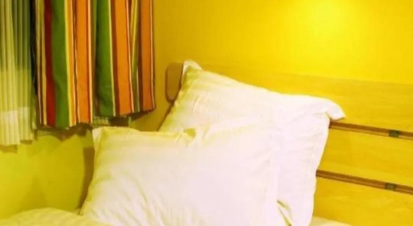 Bed in 7 Days Inn Panzhihua Fenghuang Plaza