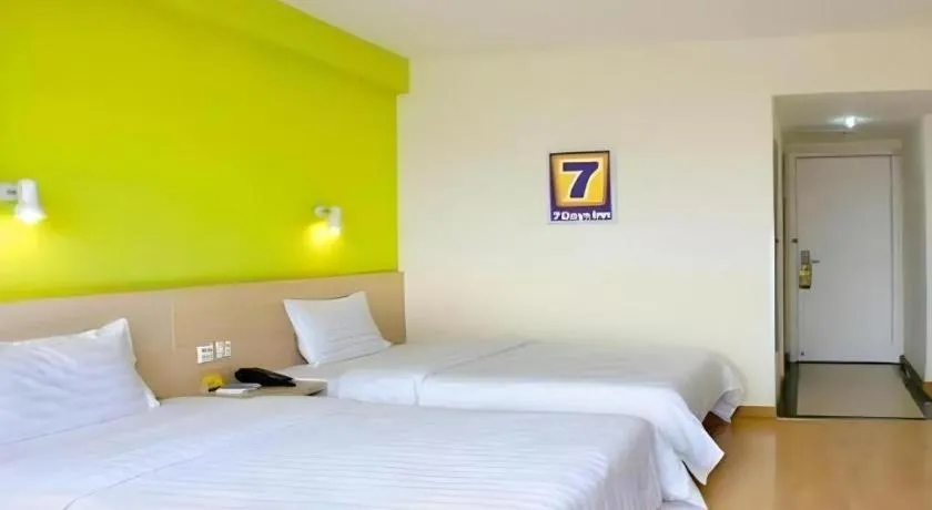 Bed in 7 Days Premium Zhangye West Toursim Bus Station
