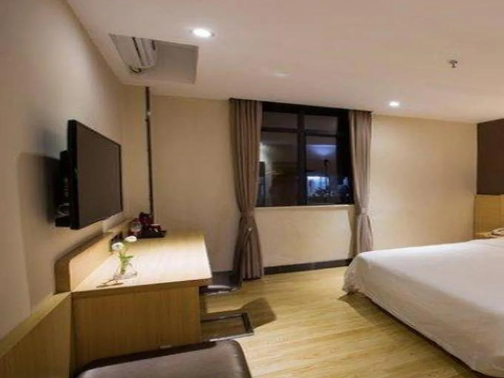 Bed in 7 Days Premium Zhangye West Toursim Bus Station