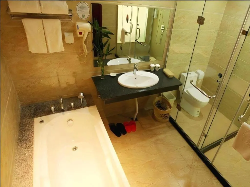 GreenTree Inn Anhui Fuyang Funan East Huaihe Road Express Hotel