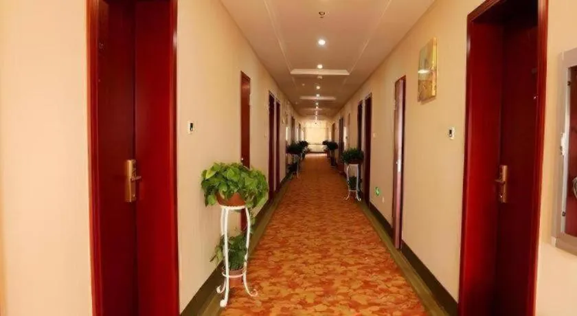 GreenTree Inn Anhui Fuyang Funan East Huaihe Road Express Hotel