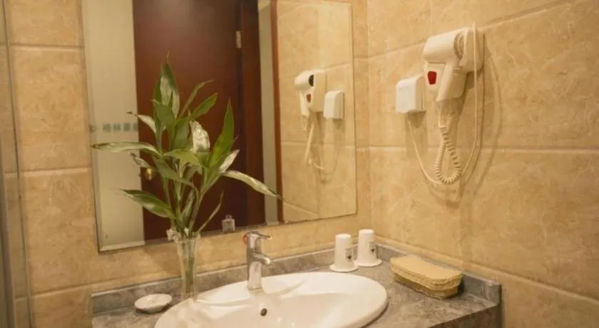 GreenTree Inn Anhui Fuyang Funan East Huaihe Road Express Hotel