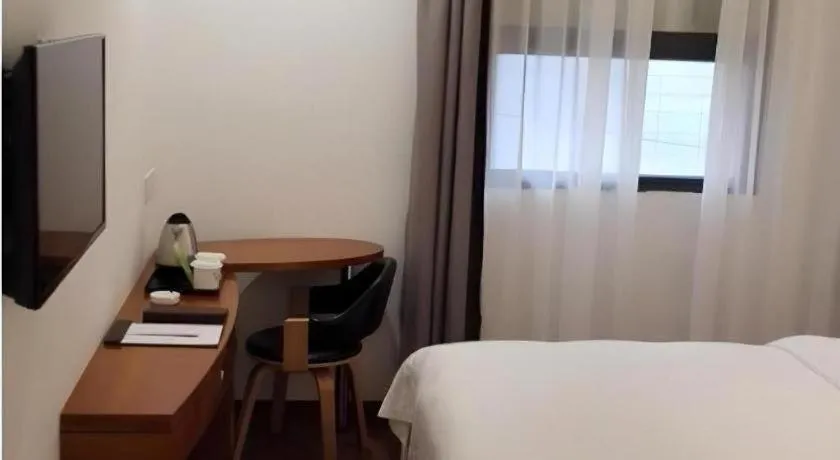 Bed in Vatica Shanghai Jiading District Anting Metro Station Moyu Road Hotel