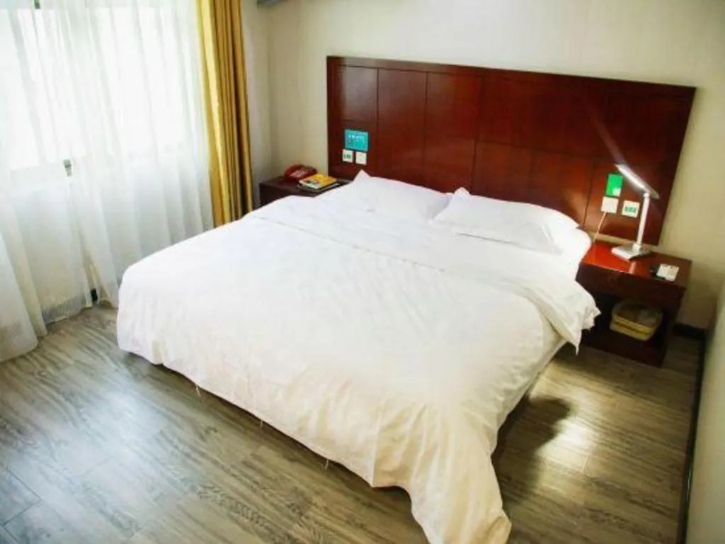 Bed in GreenTree Alliance Gansu Longnan Beishan East Road Hotel