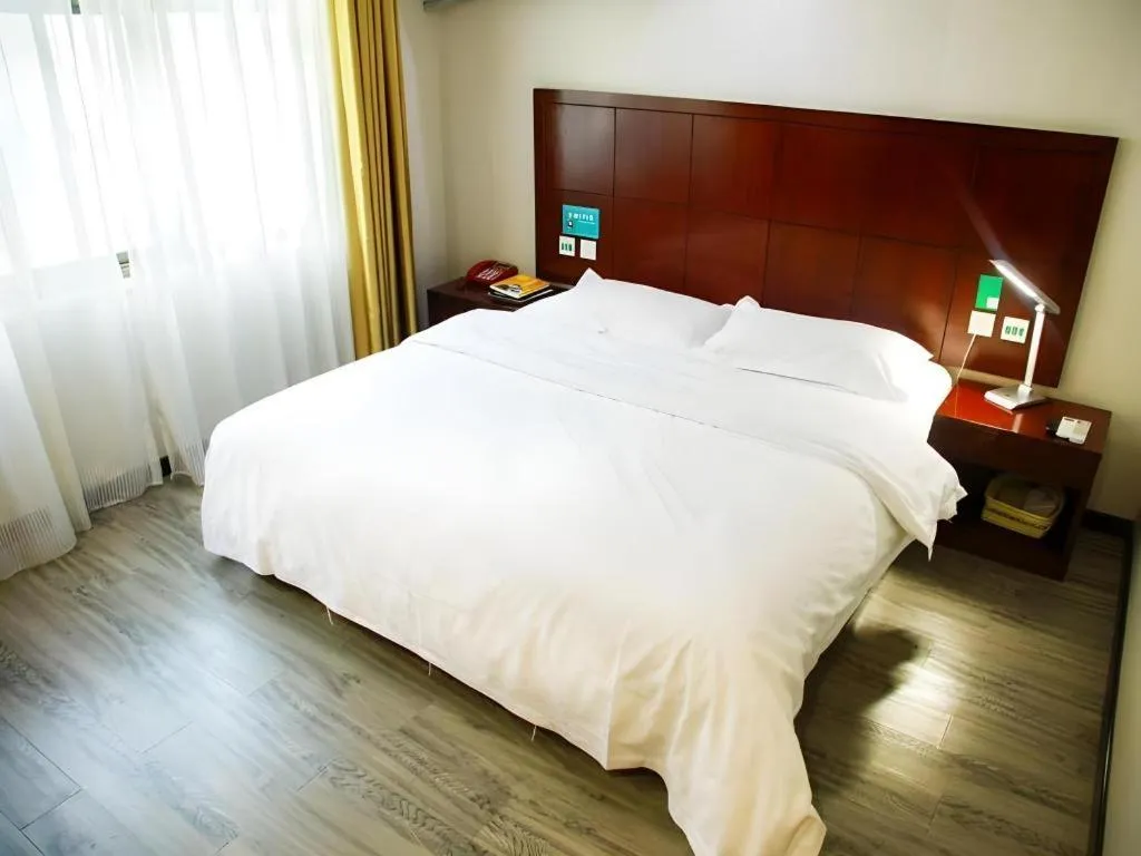 Bed in GreenTree Alliance Gansu Longnan Beishan East Road Hotel