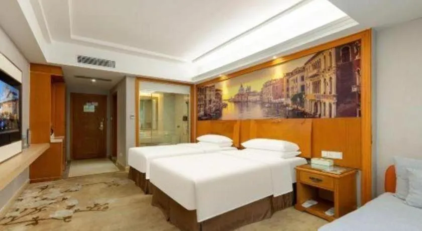 Bed in Vienna Hotel Guangzhou Luochongwei Bus Station Branch