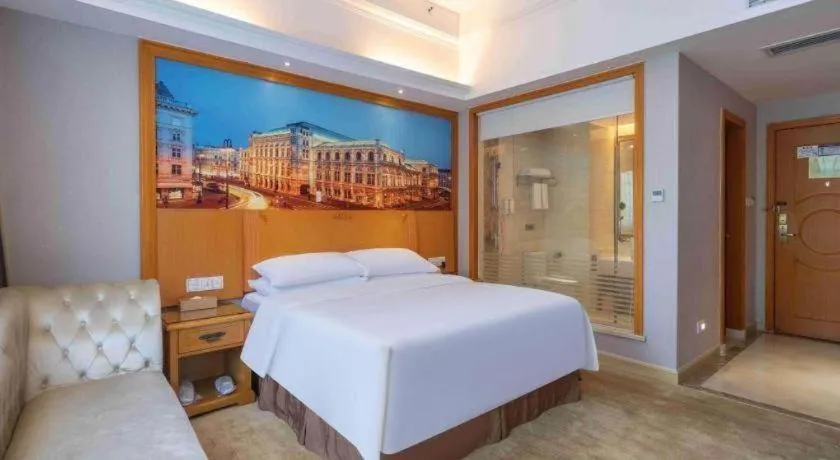 Bed in Vienna Hotel Guangzhou Luochongwei Bus Station Branch