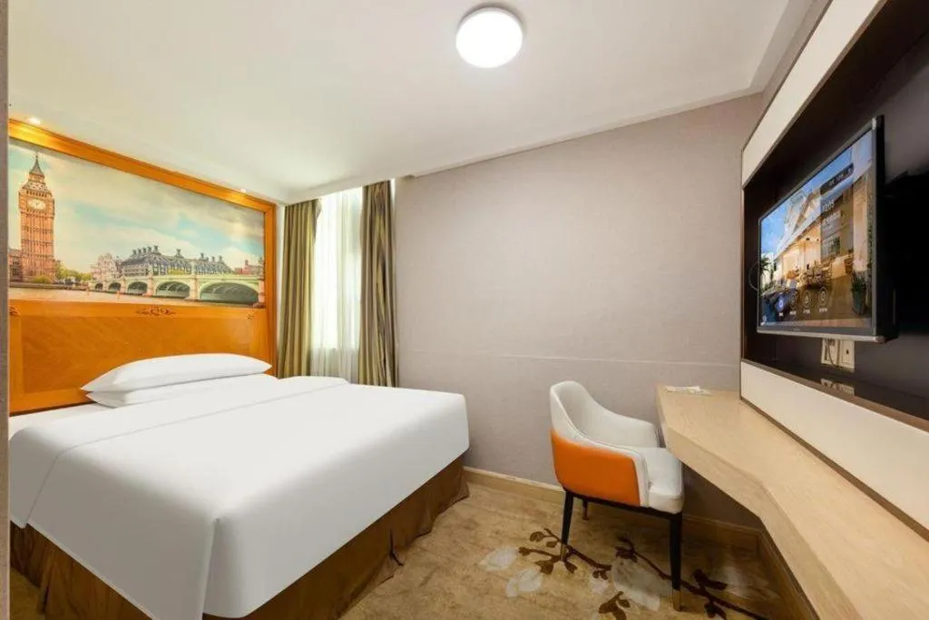 Bed in Vienna Hotel Guangzhou Luochongwei Bus Station Branch