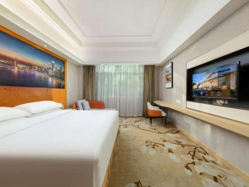 Bed in Vienna Hotel Guangzhou Luochongwei Bus Station Branch