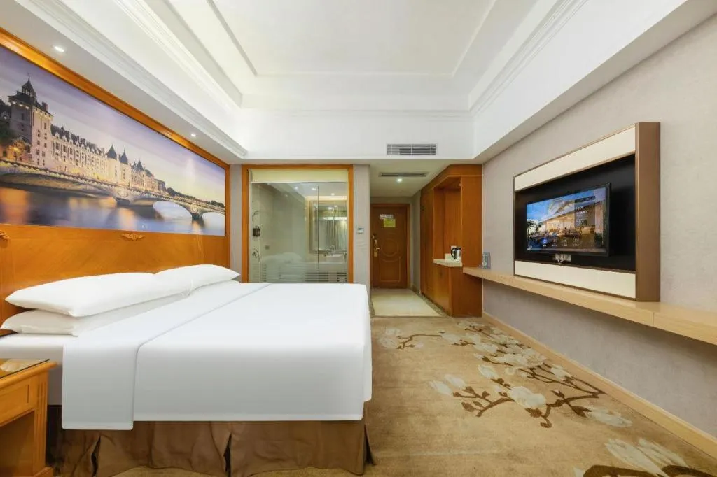 Bed in Vienna Hotel Guangzhou Luochongwei Bus Station Branch